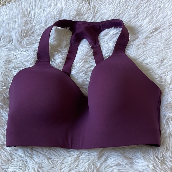 Chantelle High Impact Wirefree Sports Bra - Picture 4 of 7